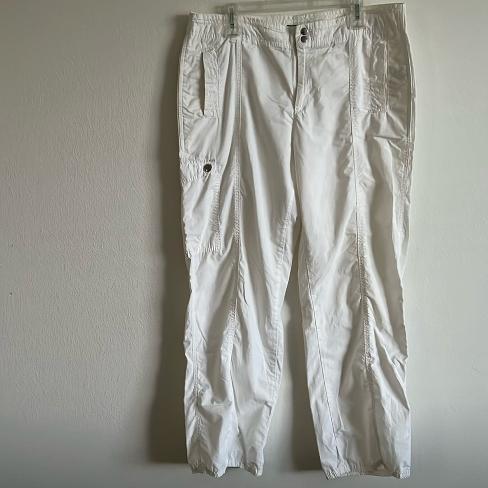 American Living Cargo Pants in Size 14.